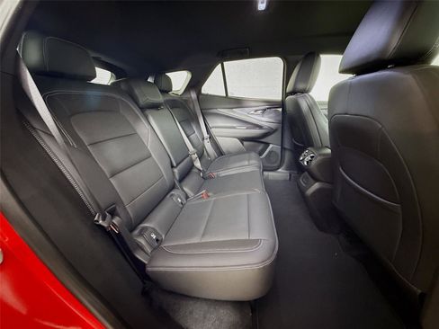 Used 2024 Chevrolet Blazer EV LT AWD/4WD image 28