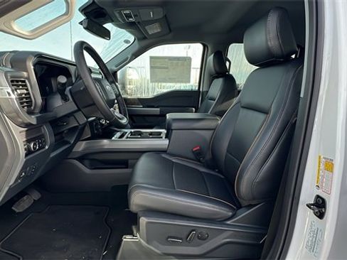 New 2025 Ford F250 Lariat w/ FX4 Off-Road Package image 36