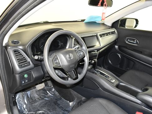 Used 2016 Honda HR-V EX image 36