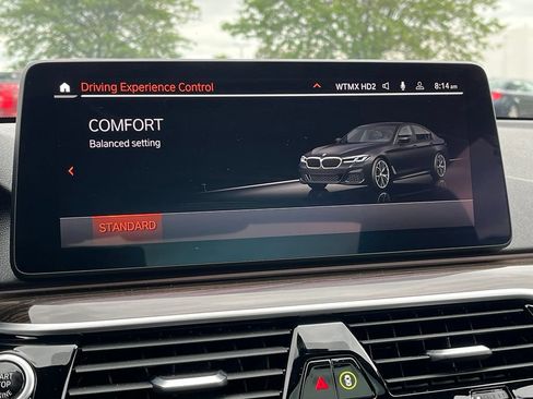 Used 2022 BMW 540i xDrive w/ M Sport Package AWD/4WD image 38