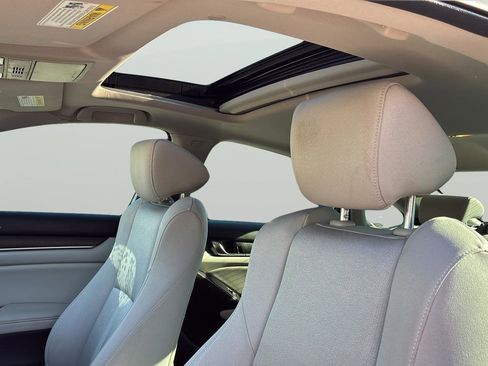 Used 2018 Honda Accord EX image 15