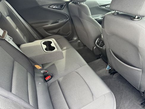 Used 2024 Chevrolet Malibu LT image 19