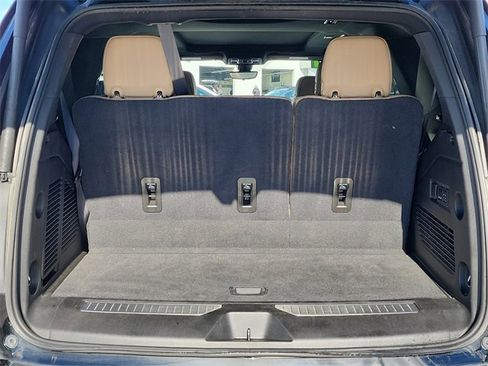 Used 2021 Chevrolet Tahoe Premier w/ Premium Package image 5