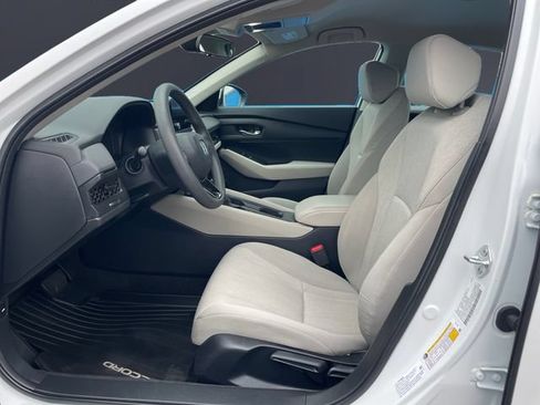 Used 2023 Honda Accord LX image 9