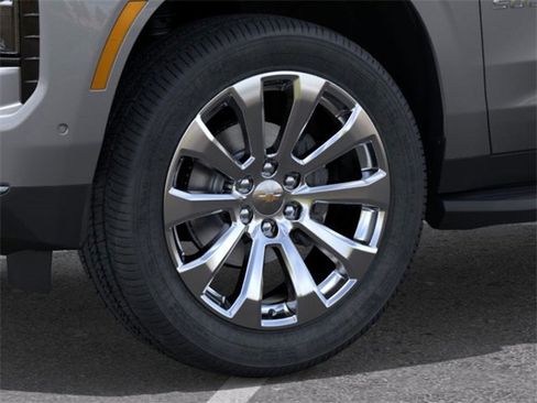New 2026 Chevrolet Suburban Premier w/ Sun And Tow Package image 9