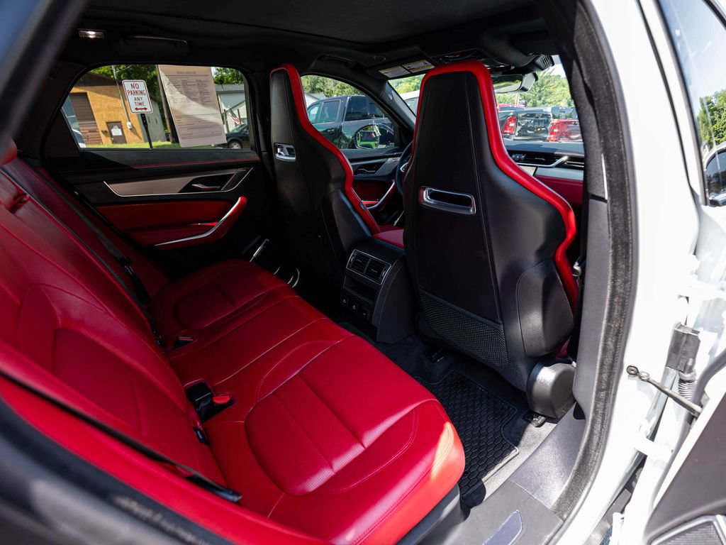 Used 2026 Jaguar F-PACE R-Dynamic S AWD/4WD image 28