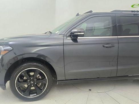 Used 2023 Ford Expedition Limited RWD image 9