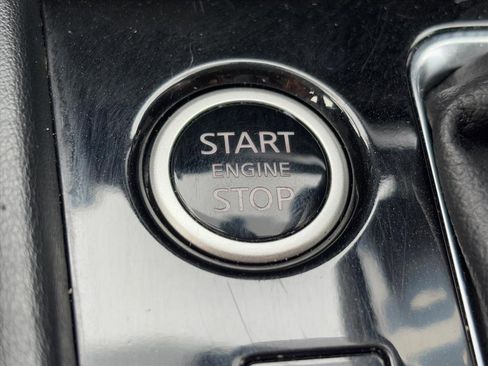 Used 2024 Nissan Kicks SR image 17