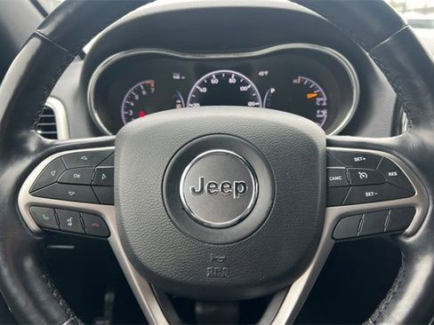 Used 2022 Jeep Grand Cherokee Limited image 31