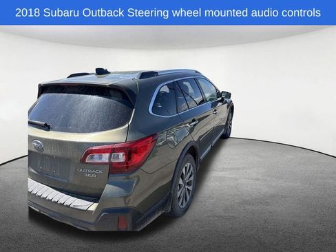 Used 2018 Subaru Outback 3.6R Touring AWD/4WD image 14