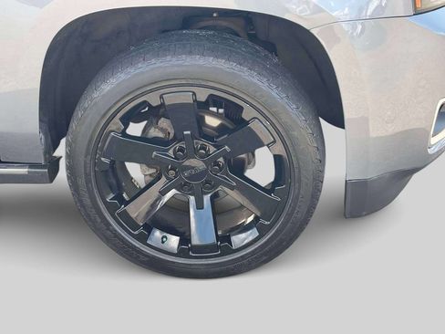Used 2019 GMC Yukon XL Denali w/ Open Road Package AWD/4WD image 11