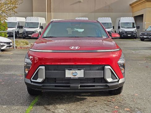 New 2026 Hyundai Kona SE image 2