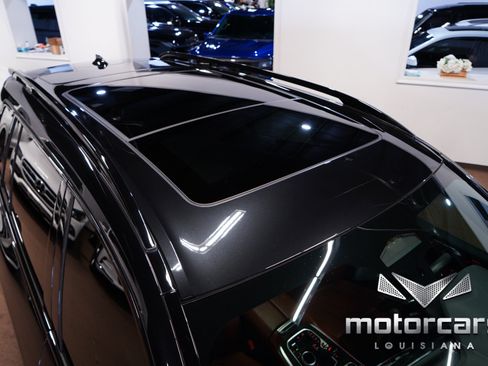 Used 2021 BMW X7 M50i w/ Dynamic Handling Package AWD/4WD image 15
