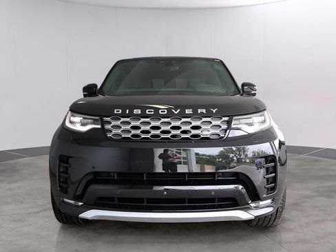 New 2025 Land Rover Discovery Metropolitan Edition image 3