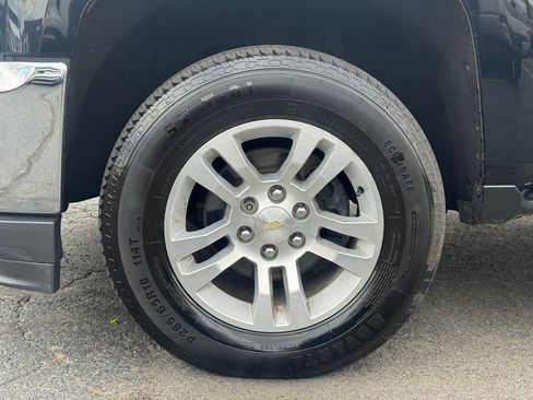 Used 2018 Chevrolet Silverado 1500 LT w/ All Star Edition image 10