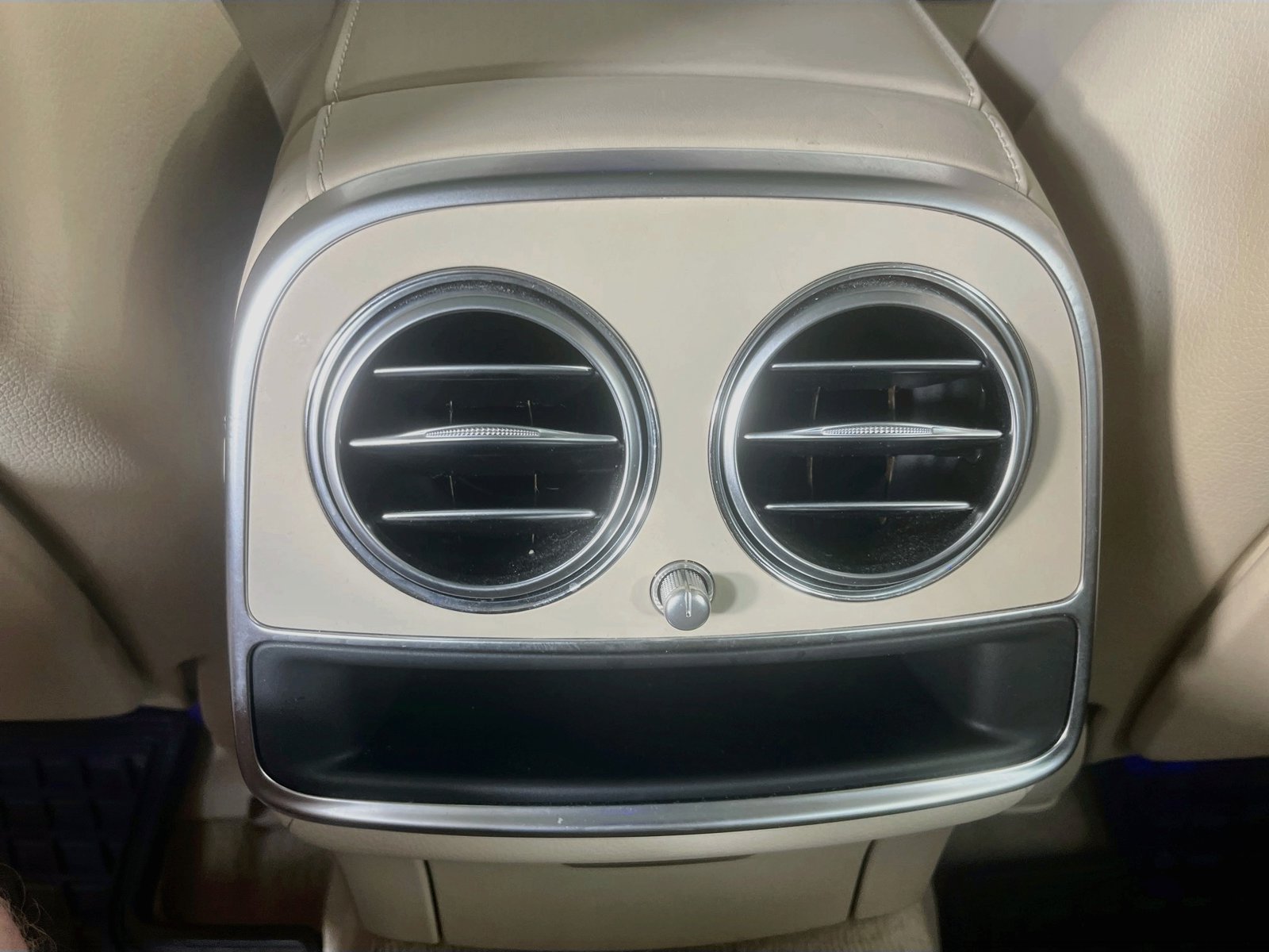 Used 2016 Mercedes-Benz S 550 Sedan image 32