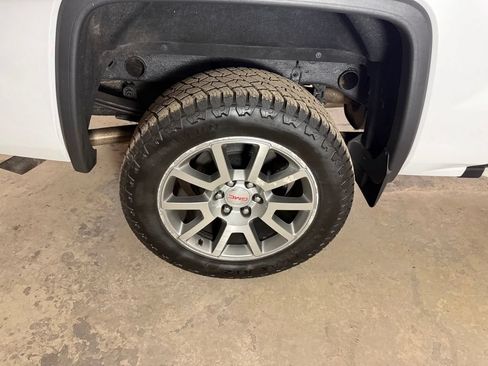 Used 2018 GMC Sierra 1500 Denali AWD/4WD image 30
