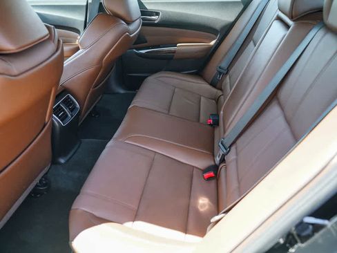Used 2018 Acura TLX V6 w/ Technology Package FWD image 16