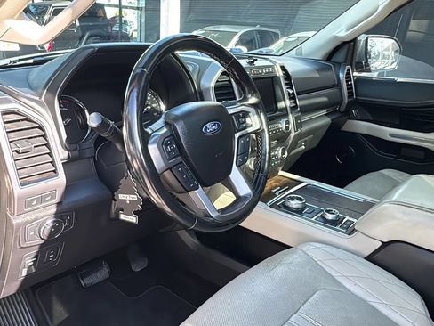 Used 2018 Ford Expedition Platinum AWD/4WD image 14