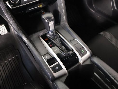 Used 2019 Honda Civic Sport image 7