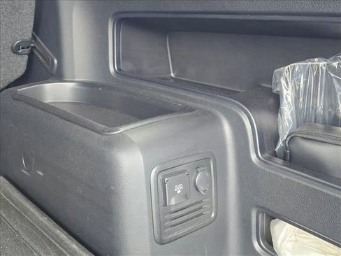 Used 2022 Toyota 4Runner SR5 RWD image 31