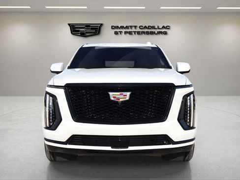 Certified 2025 Cadillac Escalade Sport Platinum image 8