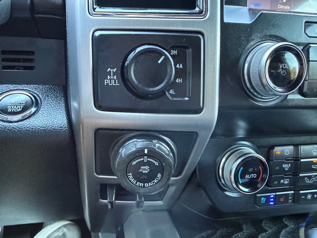 Used 2020 Ford F150 Platinum w/ Equipment Group 701A Luxury AWD/4WD image 34