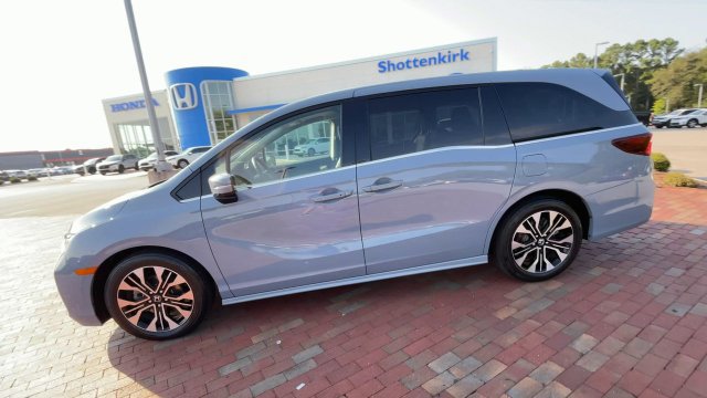 Certified 2025 Honda Odyssey Elite image 6