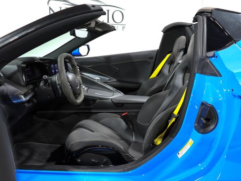 Used 2022 Chevrolet Corvette Stingray Convertible w/ 1LT RWD image 59
