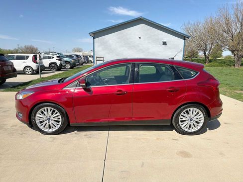 Used 2017 Ford Focus Titanium w/ Titanium Technology Package image 3