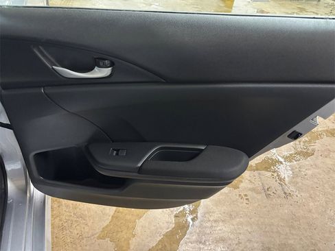 Used 2016 Honda Civic EX image 18