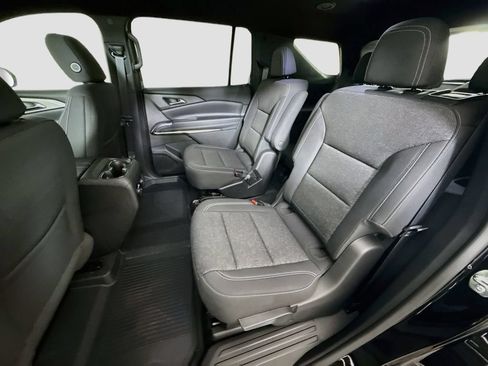 New 2026 Chevrolet Traverse LT w/ Driver Confidence Package AWD/4WD image 23