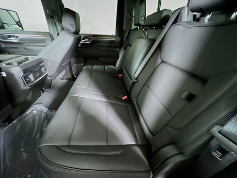 New 2026 GMC Sierra 2500 Denali w/ Denali Reserve Package image 18