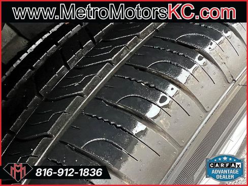 Used 2021 Chevrolet Equinox LT image 17