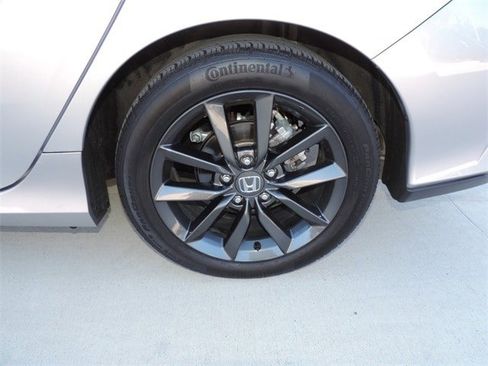 Used 2021 Honda Civic EX image 10