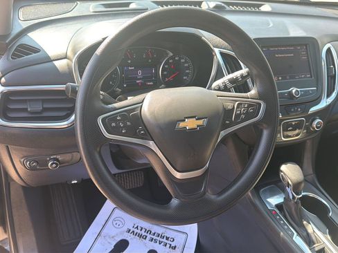 Used 2022 Chevrolet Equinox LT FWD image 17