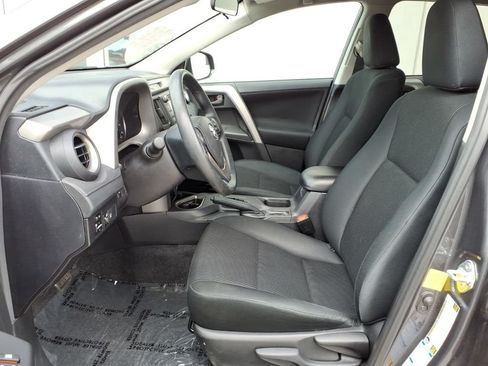 Used 2017 Toyota RAV4 LE w/ All Weather Liner Package AWD/4WD image 7
