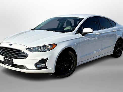 Used 2020 Ford Fusion SE w/ Equipment Group 151A image 13
