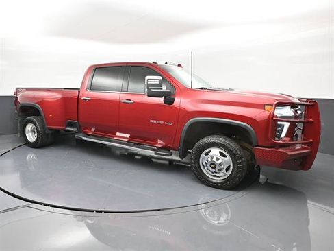 Used 2023 Chevrolet Silverado 3500 LTZ w/ LTZ Convenience Package AWD/4WD image 2