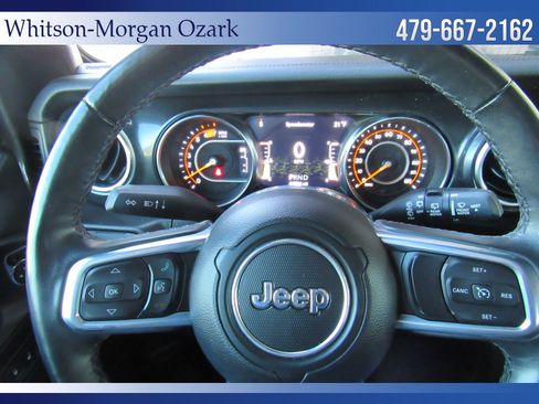 Used 2021 Jeep Wrangler Unlimited Sahara image 36