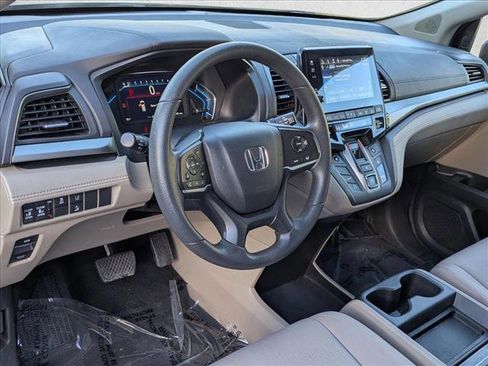 Used 2019 Honda Odyssey EX image 11