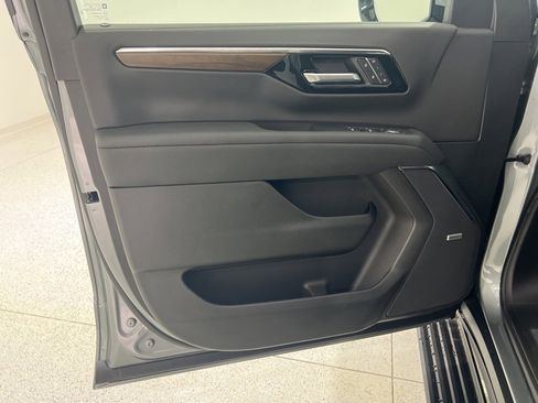 New 2026 Chevrolet Tahoe High Country image 21