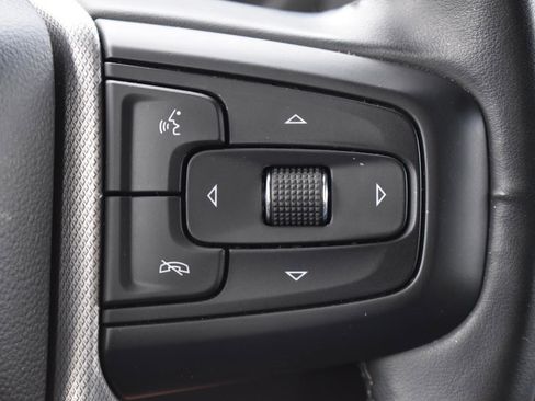 Used 2024 GMC Yukon XL Denali AWD/4WD image 8