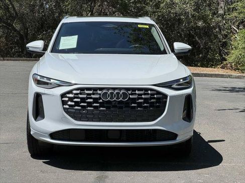 Certified 2025 Audi Q5 Premium Plus w/ Premium Plus AWD/4WD image 10