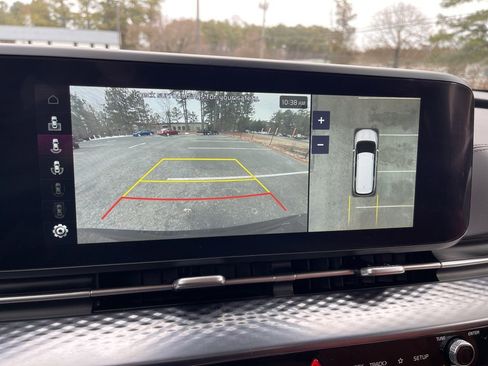 Certified 2024 Kia Carnival SX Prestige image 11