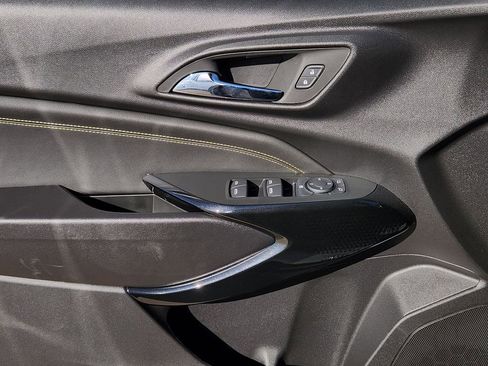 New 2026 Chevrolet Trax ACTIV w/ Driver Confidence Package image 17