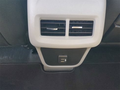 Certified 2022 GMC Terrain SLE w/ Driver Convenience Package image 19