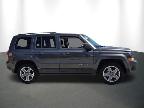 Used 2016 Jeep Patriot Sport w/ Power Value Group FWD image 9