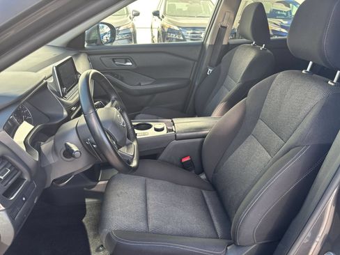 Used 2025 Nissan Rogue SV AWD/4WD image 29