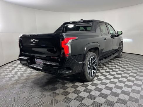 New 2025 Chevrolet Silverado EV RST image 15